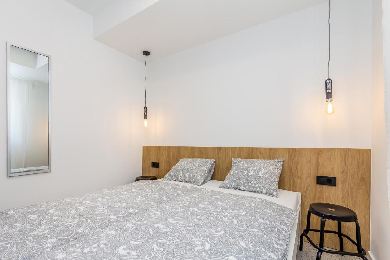 Apartment Laurus Salatić エクステリア 写真